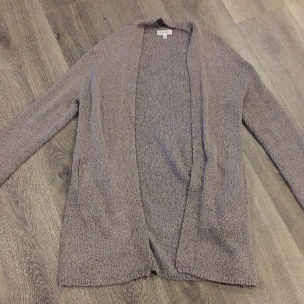 Aritzia cardigan - Picture 1 of 1